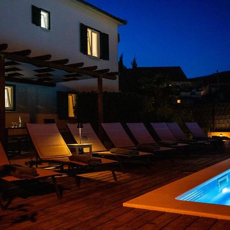 Apartment Laura Trogir Exterior photo