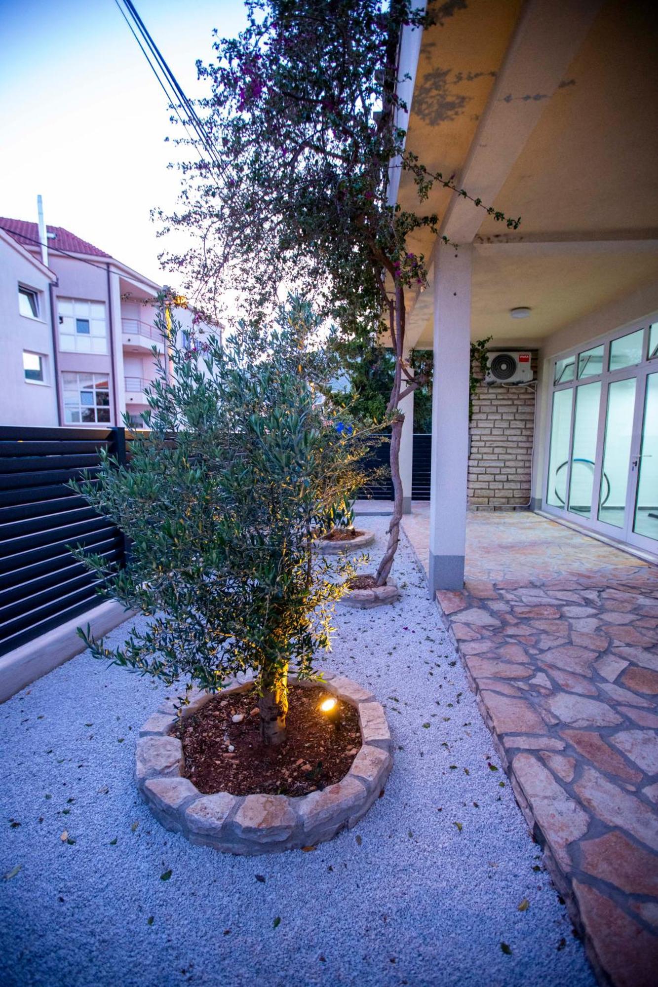 Apartment Laura Trogir Exterior photo