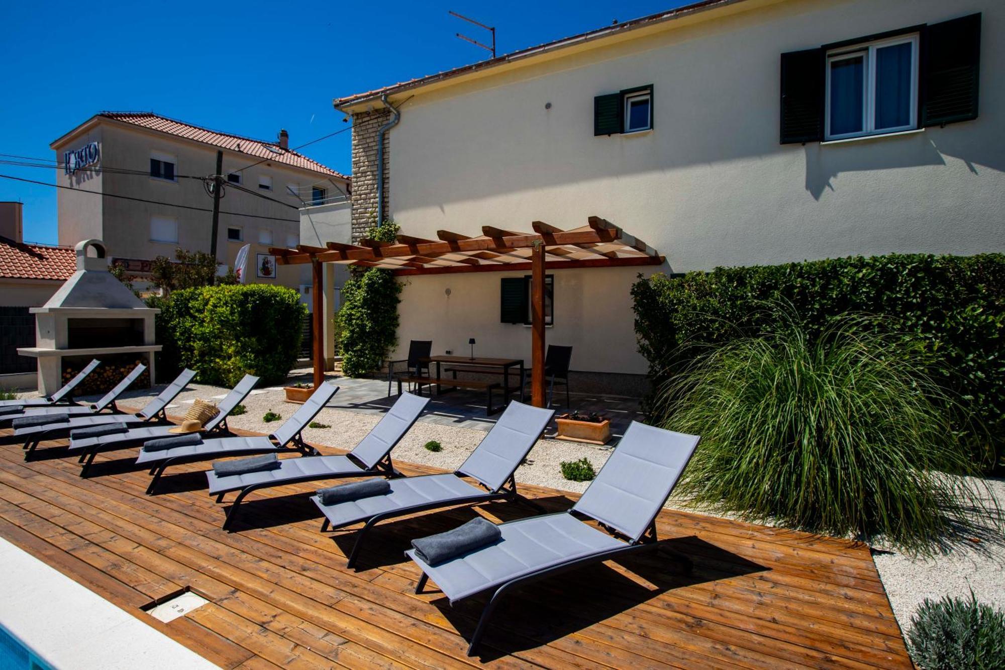 Apartment Laura Trogir Exterior photo