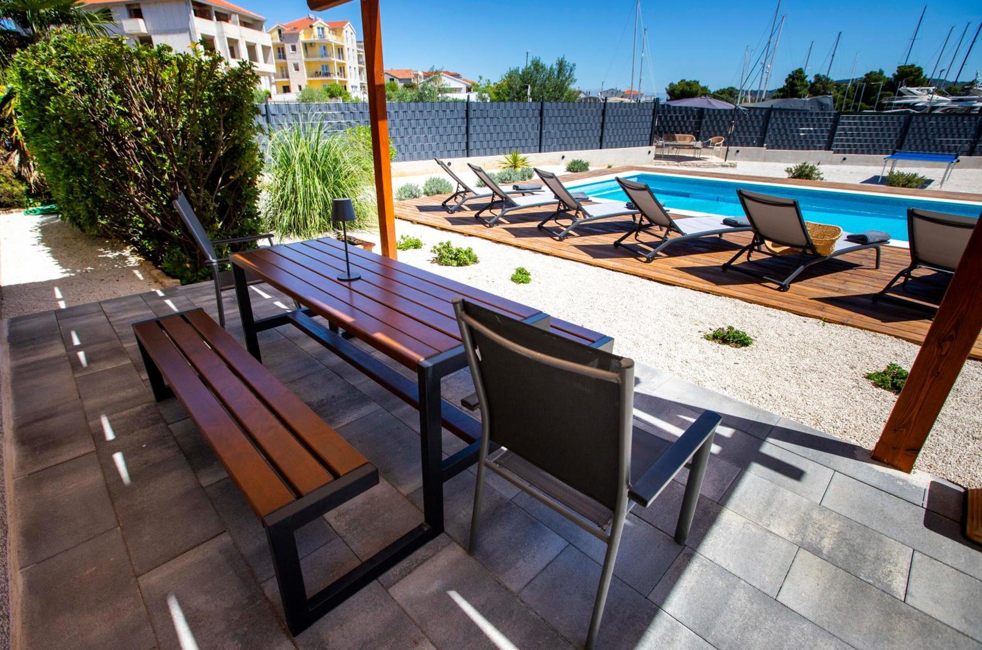 Apartment Laura Trogir Exterior photo