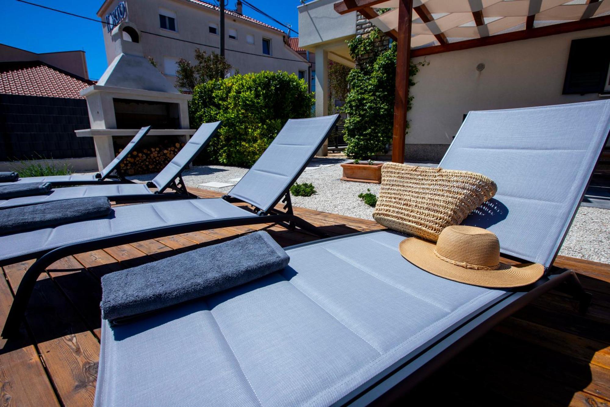 Apartment Laura Trogir Exterior photo