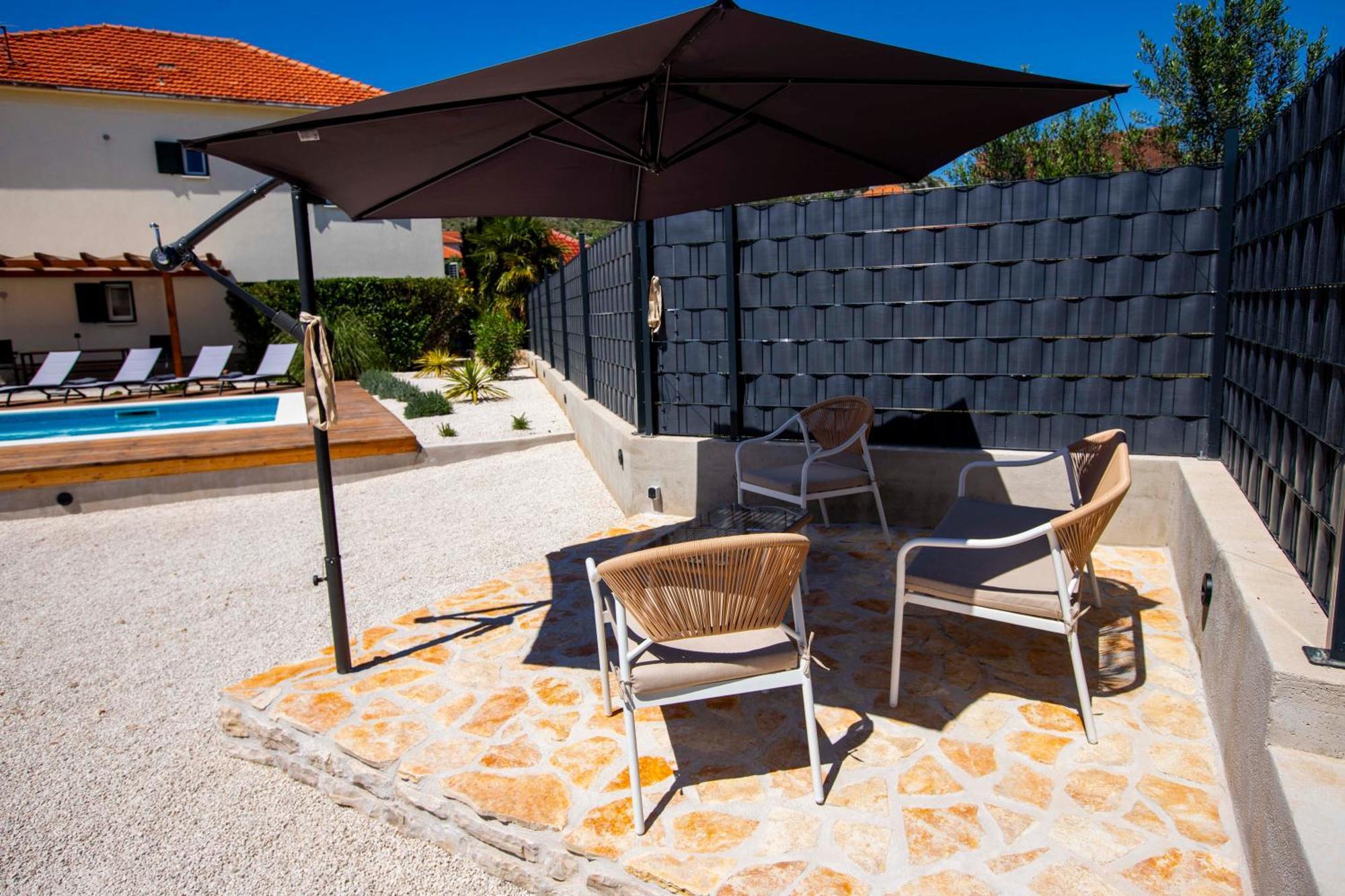 Apartment Laura Trogir Exterior photo