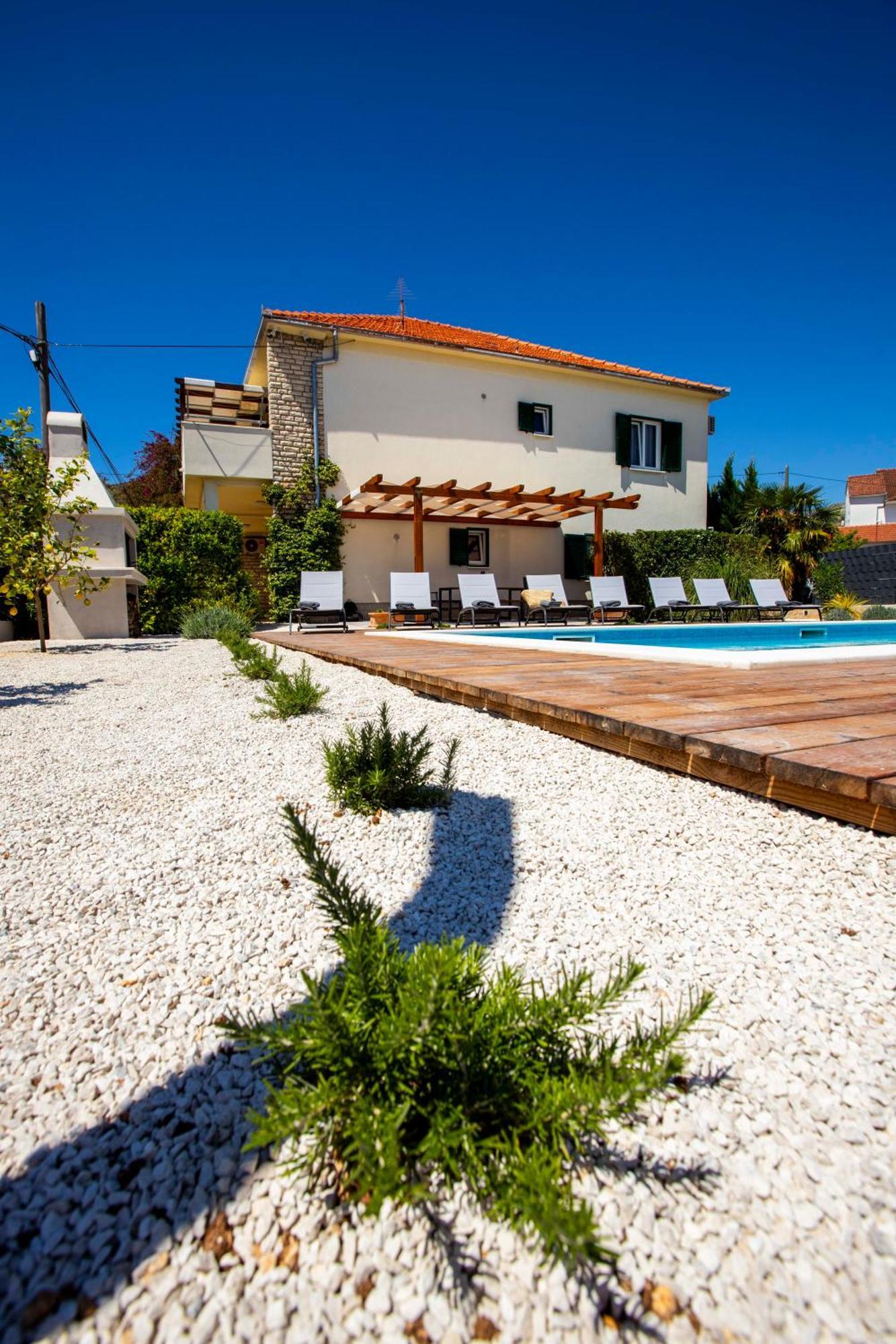 Apartment Laura Trogir Exterior photo